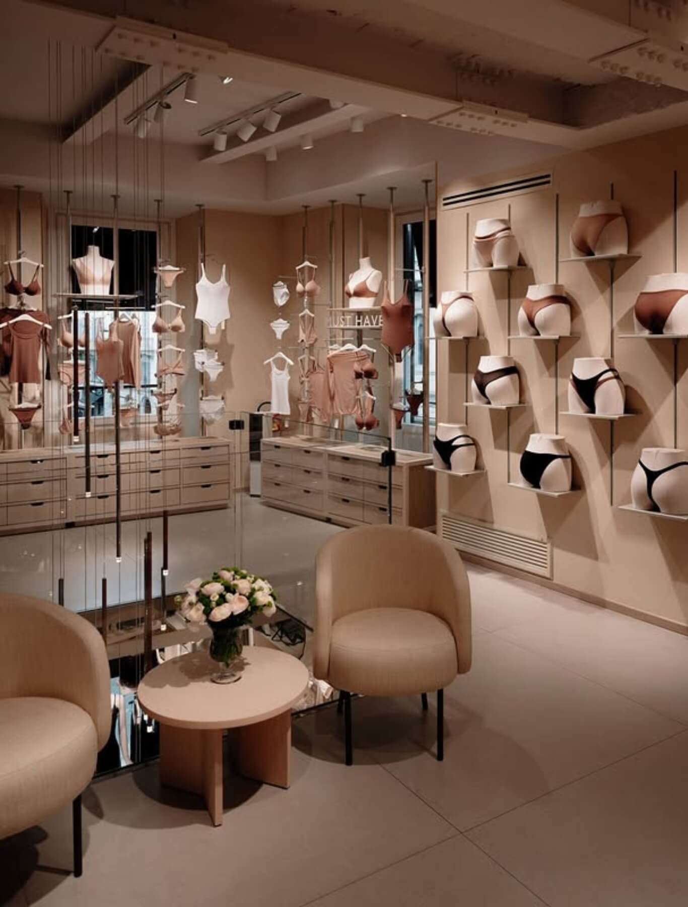 Intimissimi Stores in Istanbul