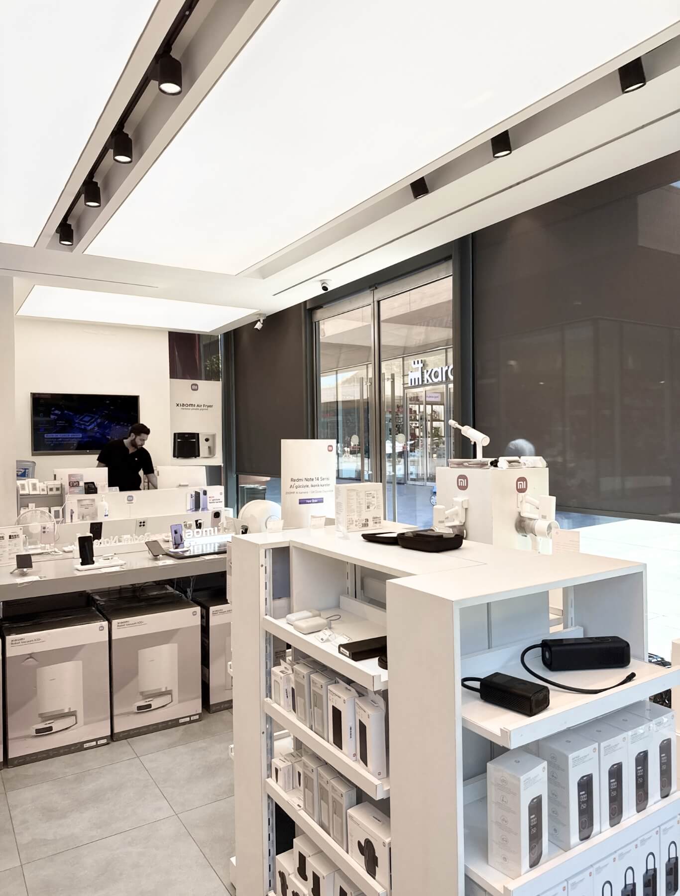 Mi Stores in Istanbul