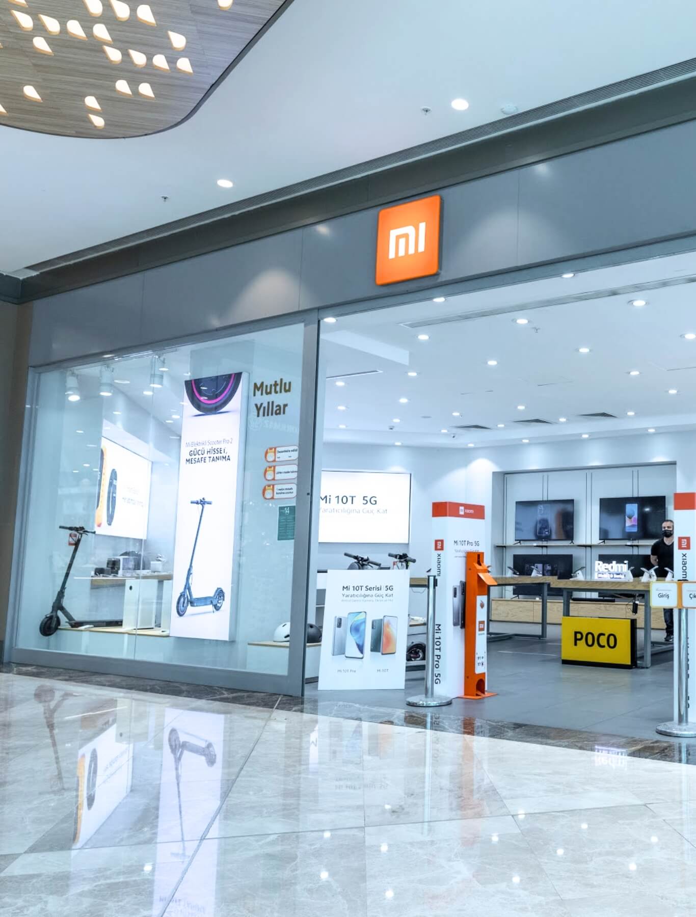 Mi Stores in Istanbul