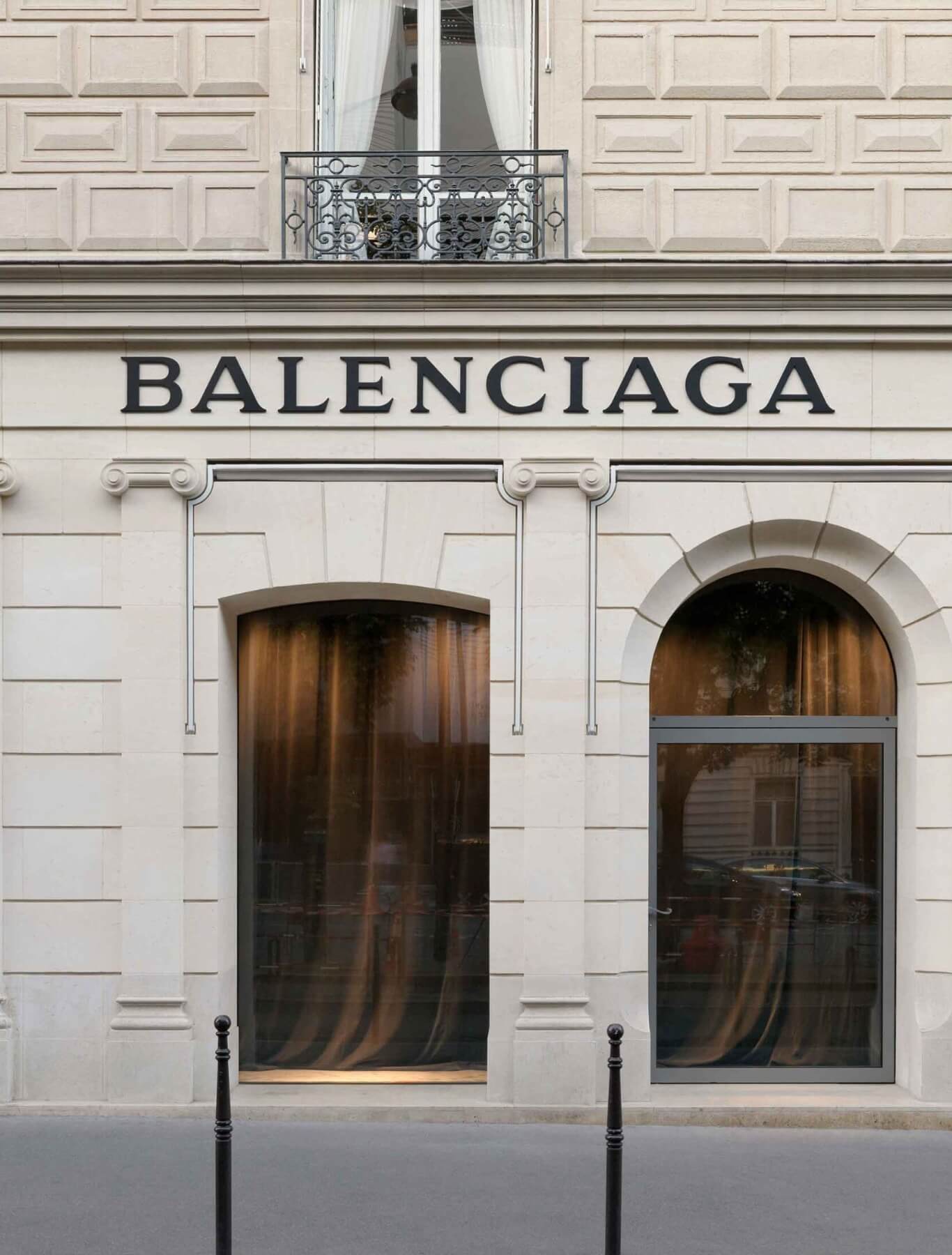 Balenciaga stores in istanbul