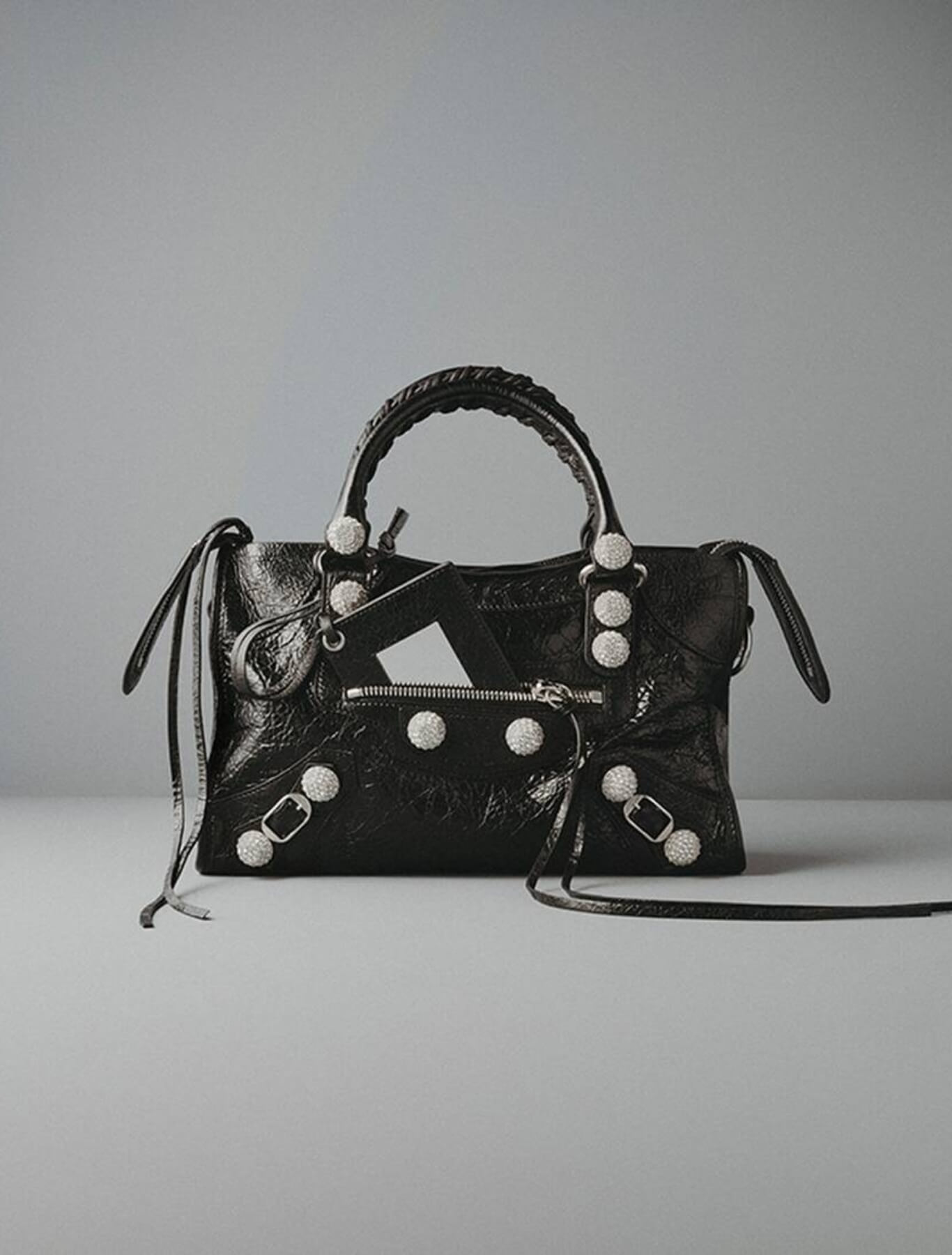 Balenciaga stores in istanbul