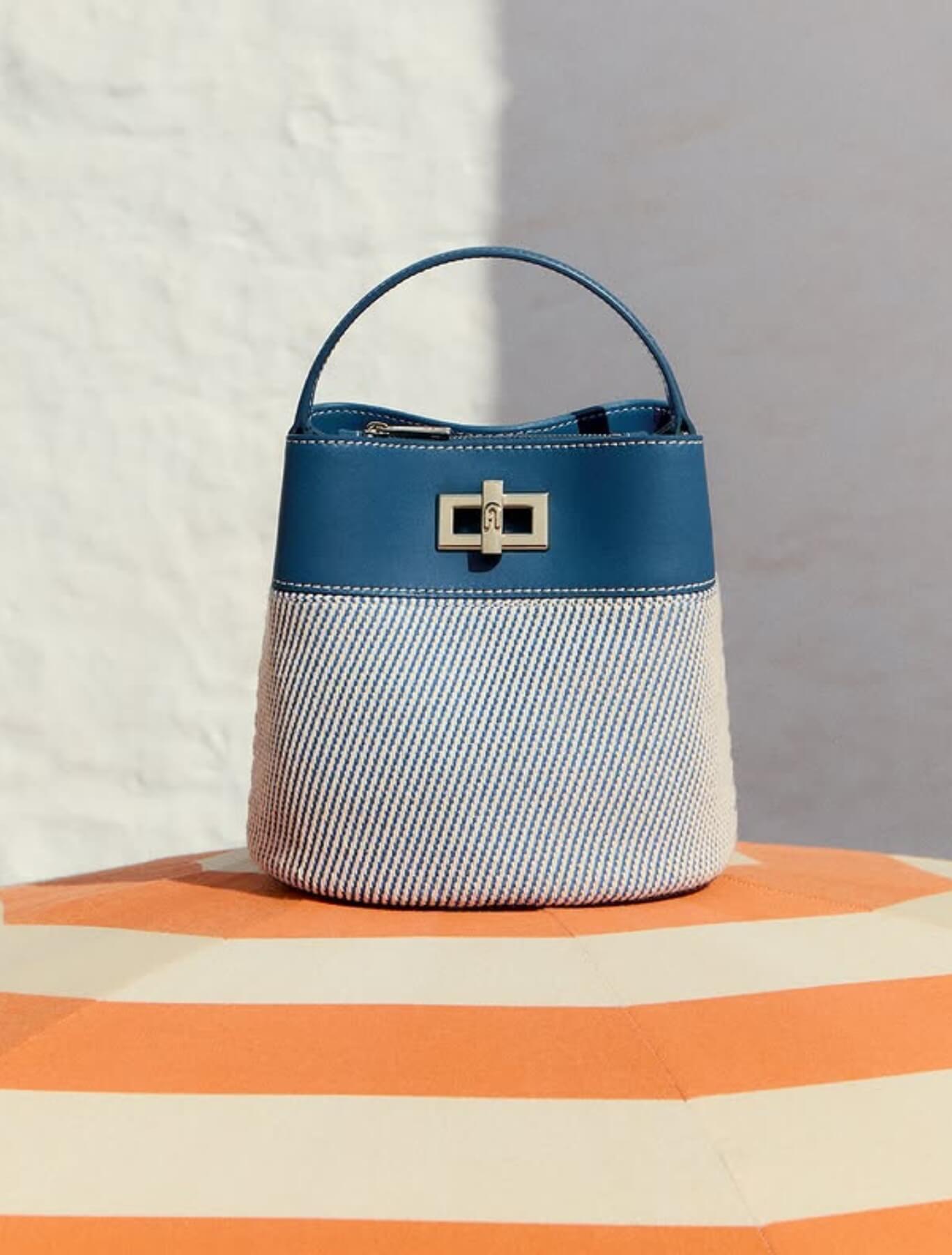 Furla stores in istanbul